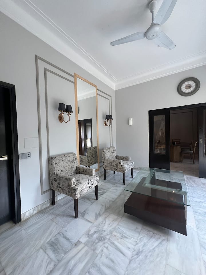 7 Bedroom Villa in Dhoraji