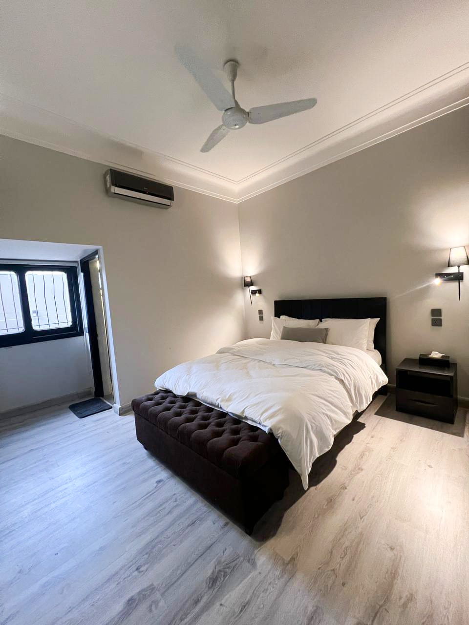 10 Bedroom Near Aga Khan, Dhoraji